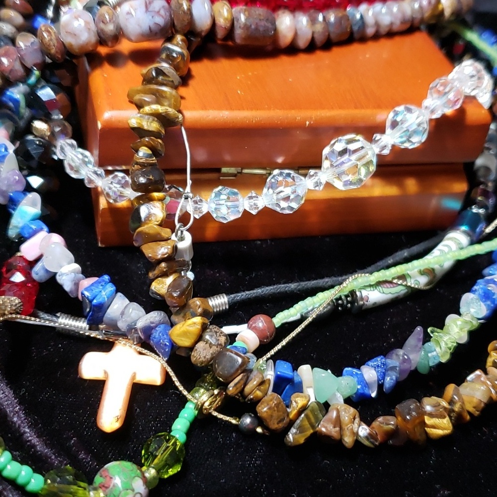 Jewelry lot necklaces 7